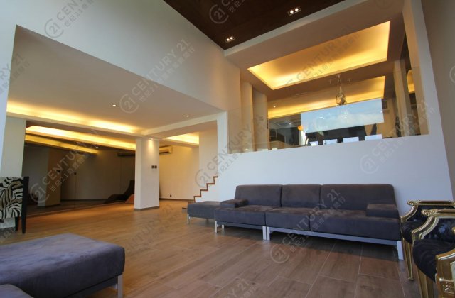 SEA VIEW VILLA