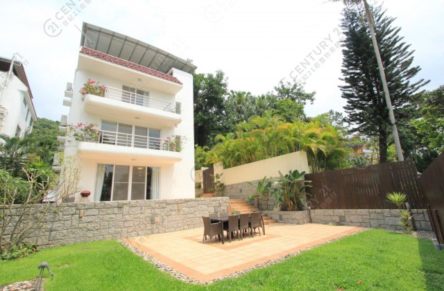GREENFIELD VILLAS