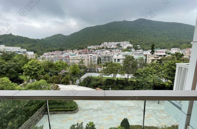 MOUNT PAVILIA