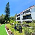 西貢 西貢海景村屋, 巨型草坪花園.方便近路