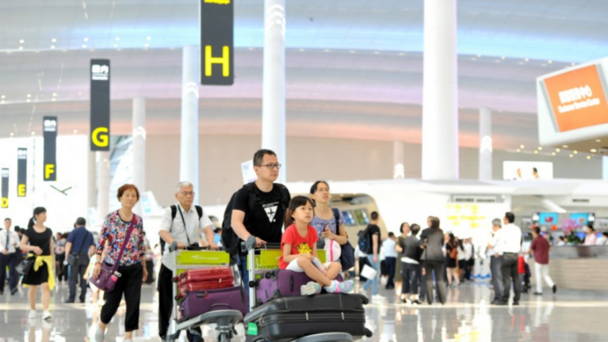 【大湾区】出行更方便！ 广州白云机场引入双高铁两城际连通港澳