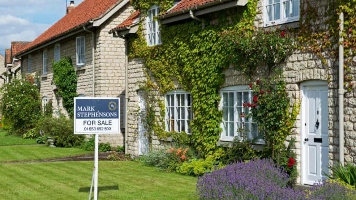 Value of UK house sales forecast to leap 46% this year as boom continues